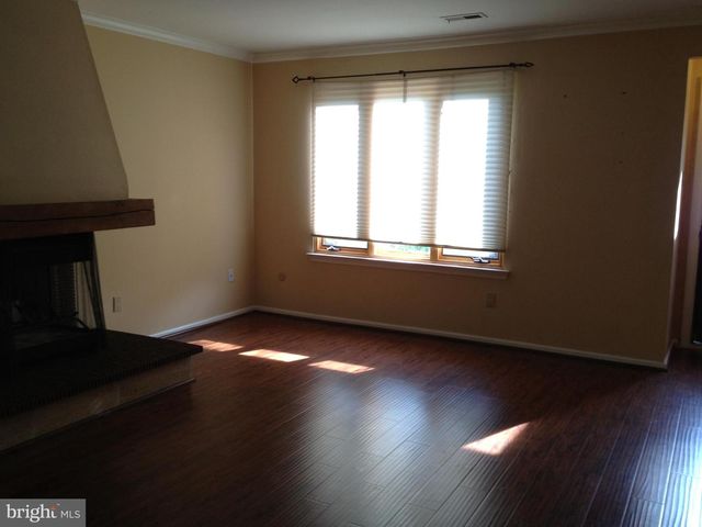 130 GRANITE HILL CT, Langhorne, PA 19047