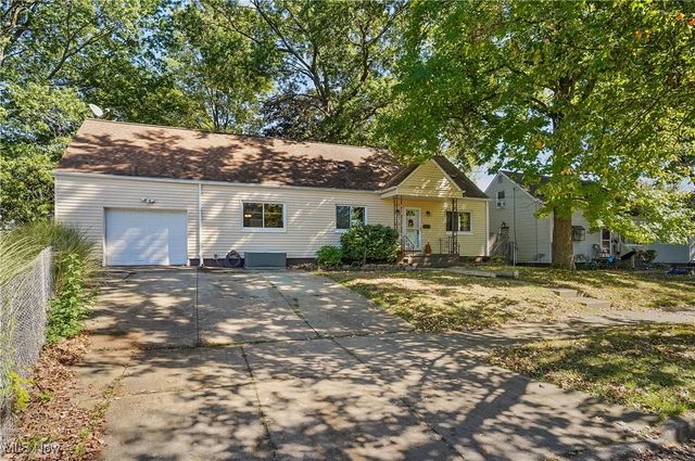 469 Lodi Street, Akron, OH 44305