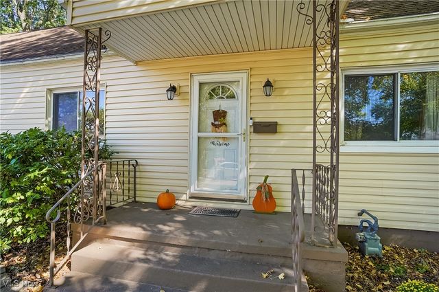 469 Lodi Street, Akron, OH 44305