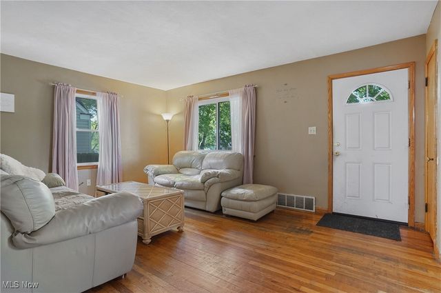 469 Lodi Street, Akron, OH 44305