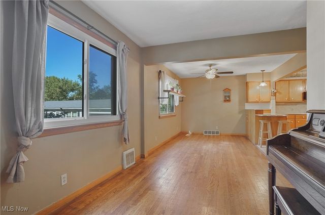 469 Lodi Street, Akron, OH 44305