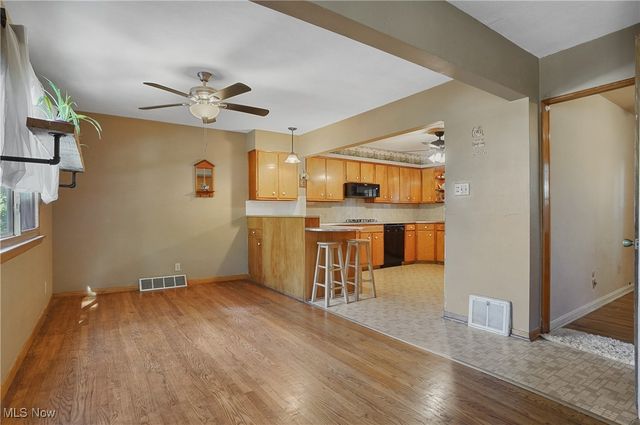 469 Lodi Street, Akron, OH 44305