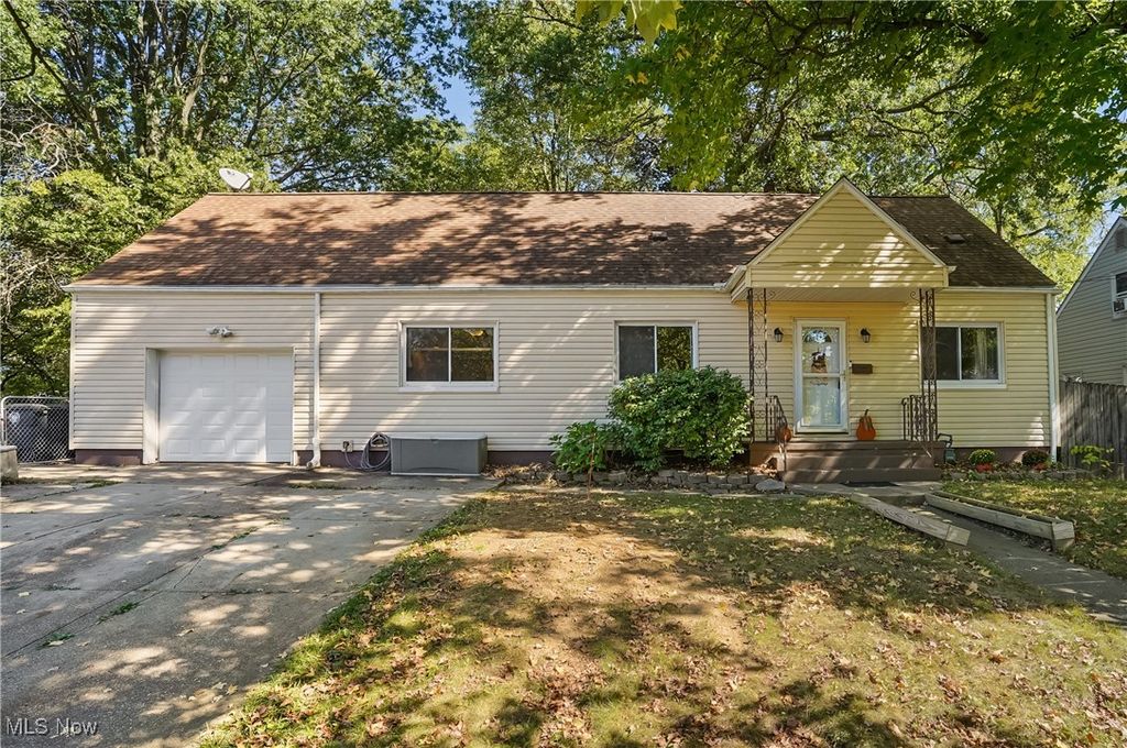 469 Lodi Street, Akron, OH 44305