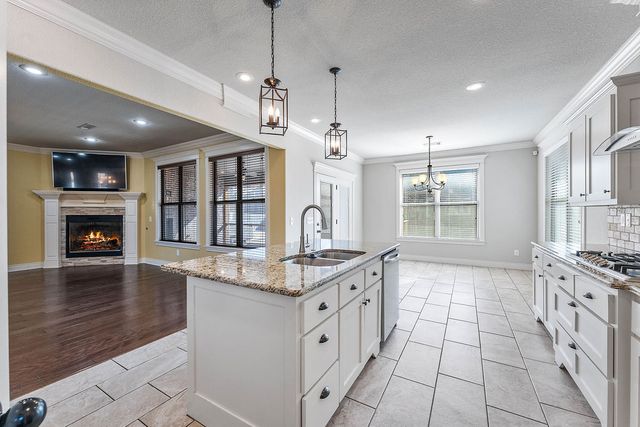 2512 S Horizon Boulevard, Rogers, AR 72758