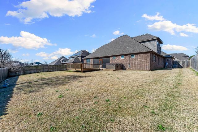 2512 S Horizon Boulevard, Rogers, AR 72758