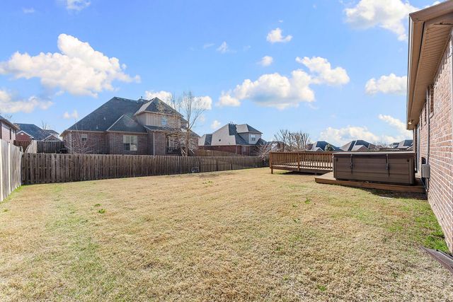 2512 S Horizon Boulevard, Rogers, AR 72758
