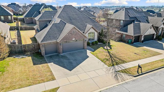 2512 S Horizon Boulevard, Rogers, AR 72758