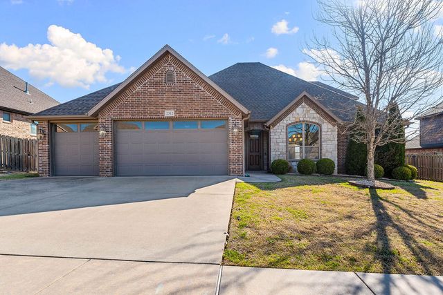2512 S Horizon Boulevard, Rogers, AR 72758