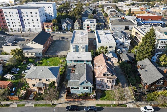 2045 Emerson St, Berkeley, CA 94703