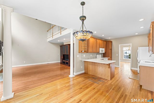 18 Spring Ridge Court 18, Danbury, CT 06811