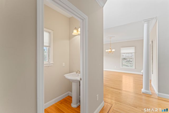 18 Spring Ridge Court 18, Danbury, CT 06811