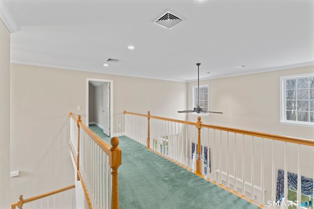 18 Spring Ridge Court 18, Danbury, CT 06811