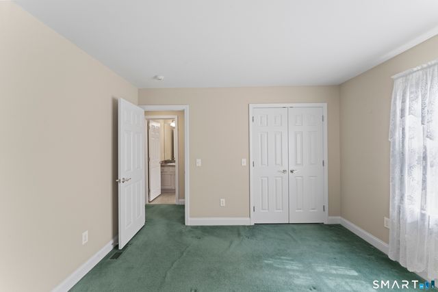 18 Spring Ridge Court 18, Danbury, CT 06811