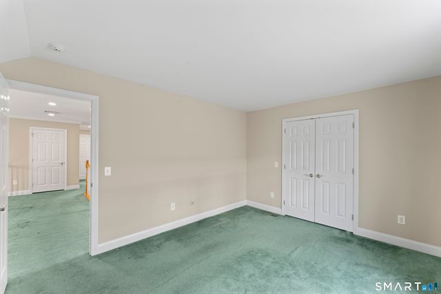 18 Spring Ridge Court 18, Danbury, CT 06811