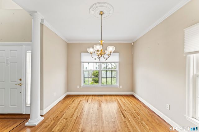 18 Spring Ridge Court 18, Danbury, CT 06811