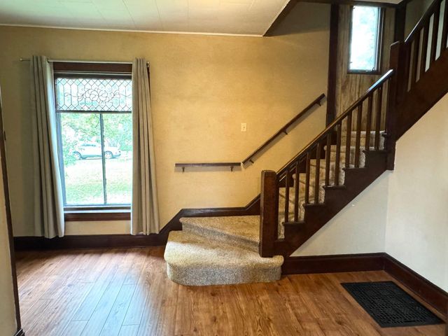 715 Lake Street NE, Warroad, MN 56763