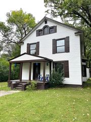 715 Lake Street NE, Warroad, MN 56763