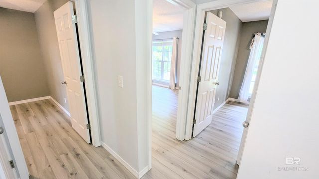 2758 Manuel Circle, Lillian, AL 36549