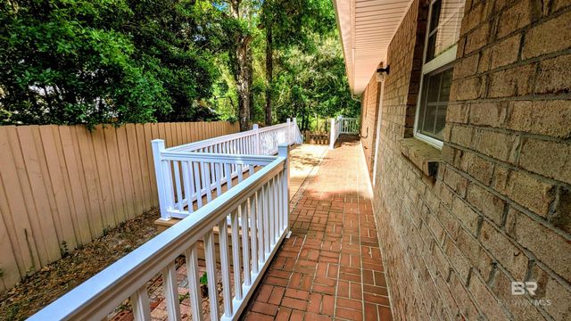 2758 Manuel Circle, Lillian, AL 36549