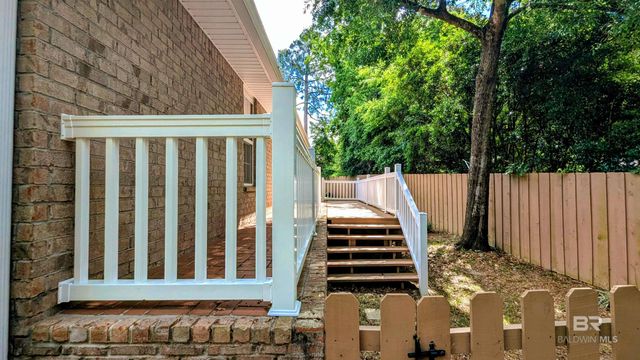 2758 Manuel Circle, Lillian, AL 36549