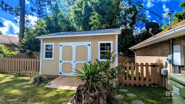 2758 Manuel Circle, Lillian, AL 36549