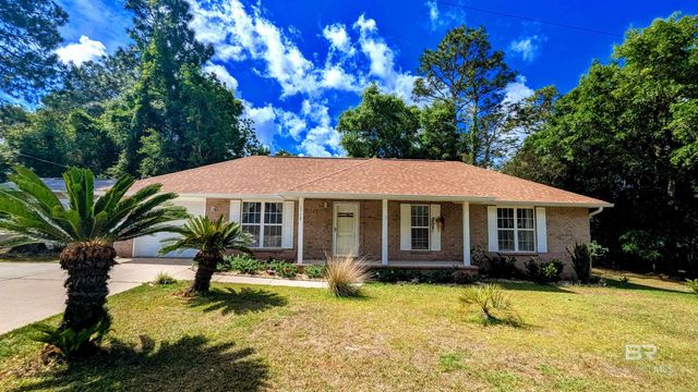 2758 Manuel Circle, Lillian, AL 36549