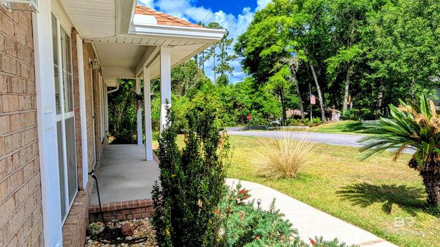 2758 Manuel Circle, Lillian, AL 36549