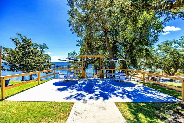 2758 Manuel Circle, Lillian, AL 36549