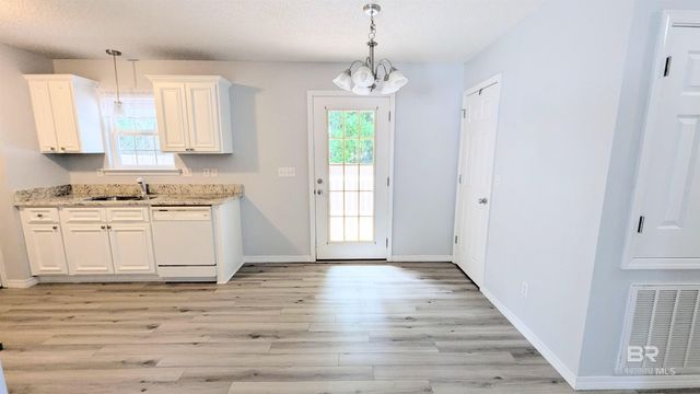 2758 Manuel Circle, Lillian, AL 36549