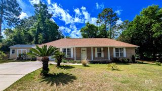 2758 Manuel Circle, Lillian, AL 36549