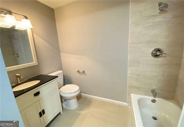 5825 Stonehaven Drive NW, Kennesaw, GA 30152