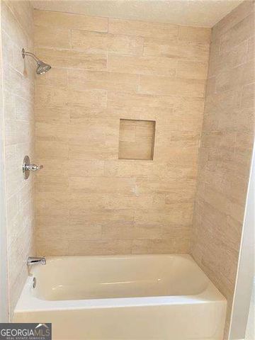 5825 Stonehaven Drive NW, Kennesaw, GA 30152