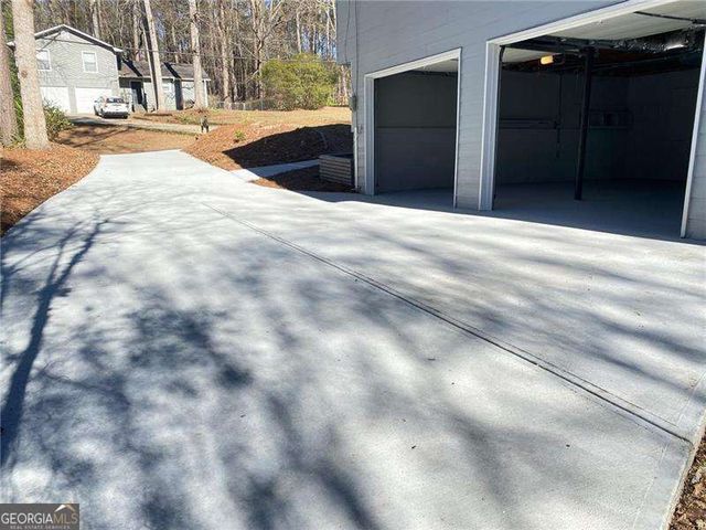 5825 Stonehaven Drive NW, Kennesaw, GA 30152