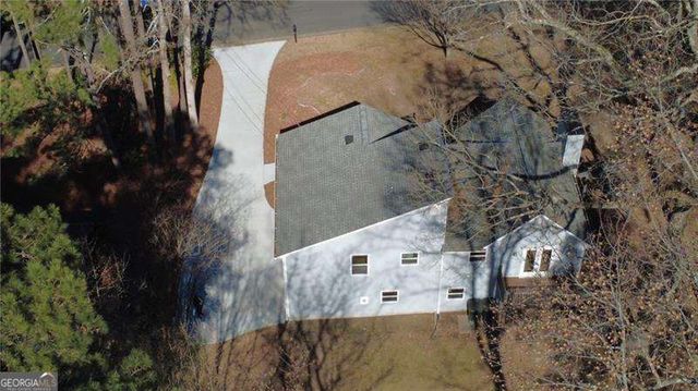 5825 Stonehaven Drive NW, Kennesaw, GA 30152