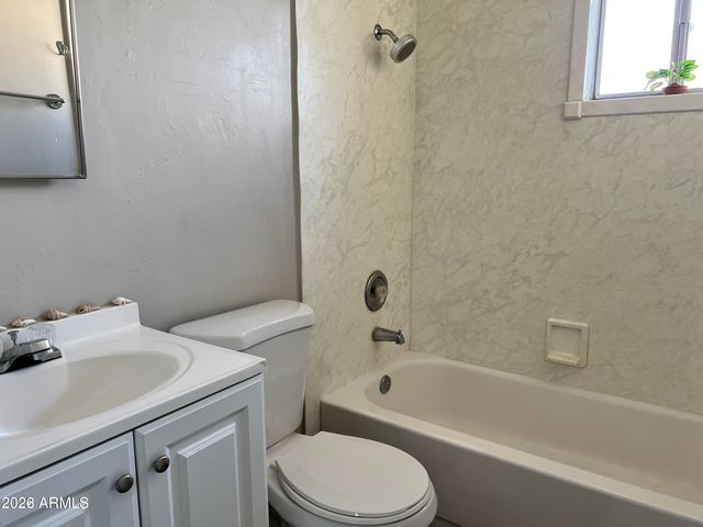 1328 W COCHISE Drive, Phoenix, AZ 85021