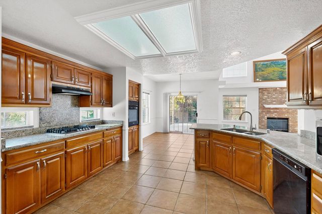 4600 WAYNESBORO Place NW, Albuquerque, NM 87120