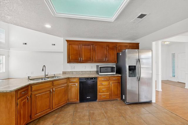 4600 WAYNESBORO Place NW, Albuquerque, NM 87120