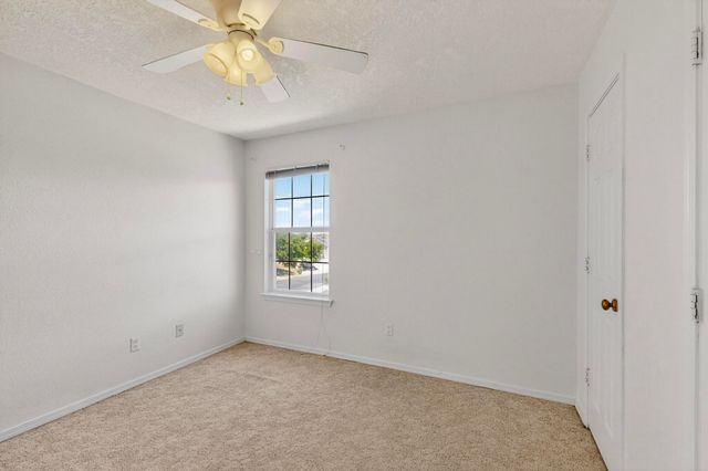 4600 WAYNESBORO Place NW, Albuquerque, NM 87120