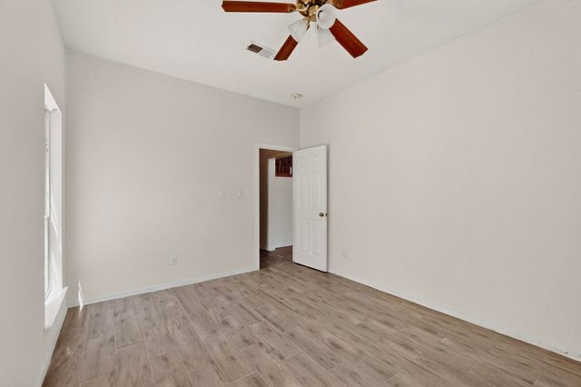 4600 WAYNESBORO Place NW, Albuquerque, NM 87120