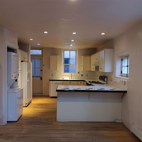 705 E Palace Avenue, Santa Fe, NM 87501