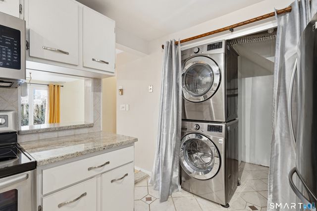 128 Shepards Knoll Drive 128, Hamden, CT 06514