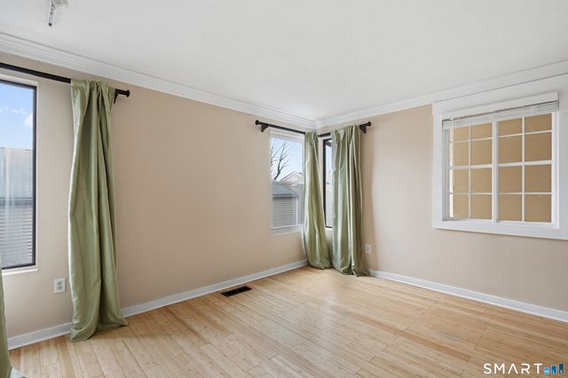 128 Shepards Knoll Drive 128, Hamden, CT 06514