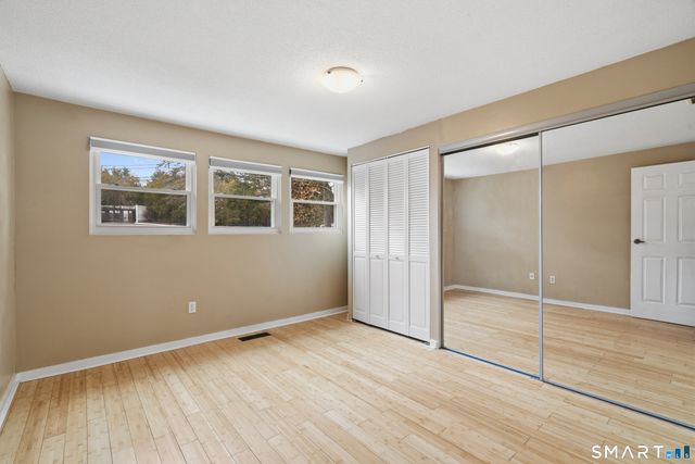 128 Shepards Knoll Drive 128, Hamden, CT 06514