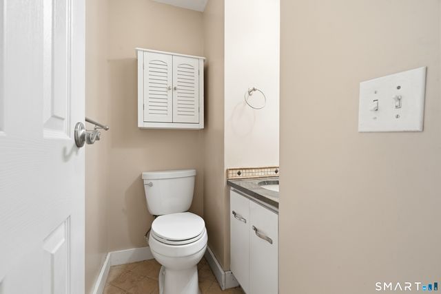 128 Shepards Knoll Drive 128, Hamden, CT 06514