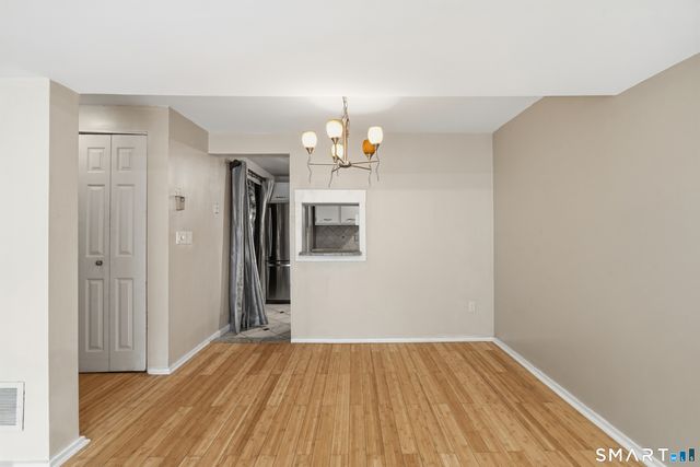 128 Shepards Knoll Drive 128, Hamden, CT 06514