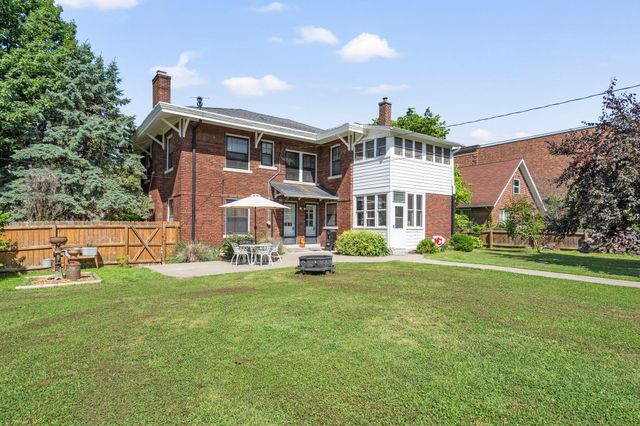 820 MAIN ST, Boonville, MO 65233