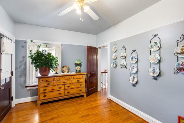 820 MAIN ST, Boonville, MO 65233