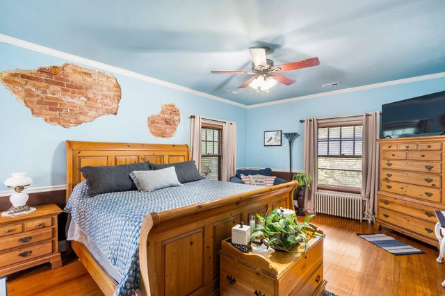 820 MAIN ST, Boonville, MO 65233