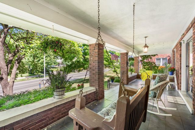 820 MAIN ST, Boonville, MO 65233