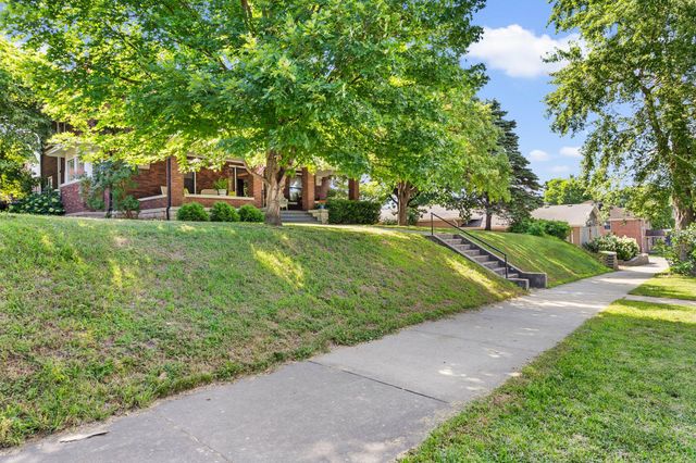 820 MAIN ST, Boonville, MO 65233